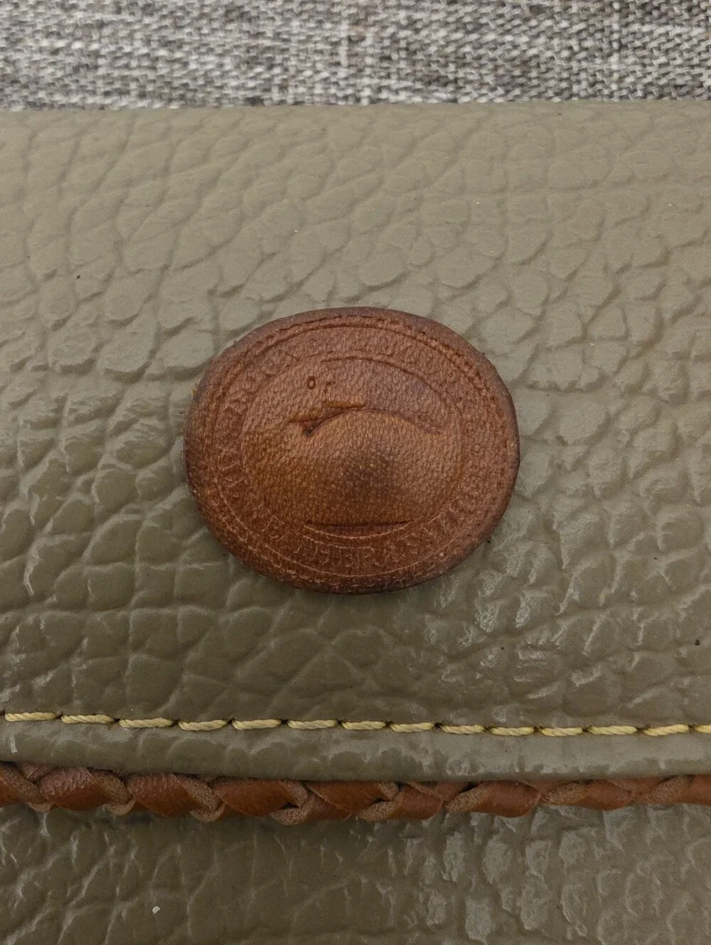 Vintage 90s Dooney & Bourke British Tan All Weather Leather Wallet